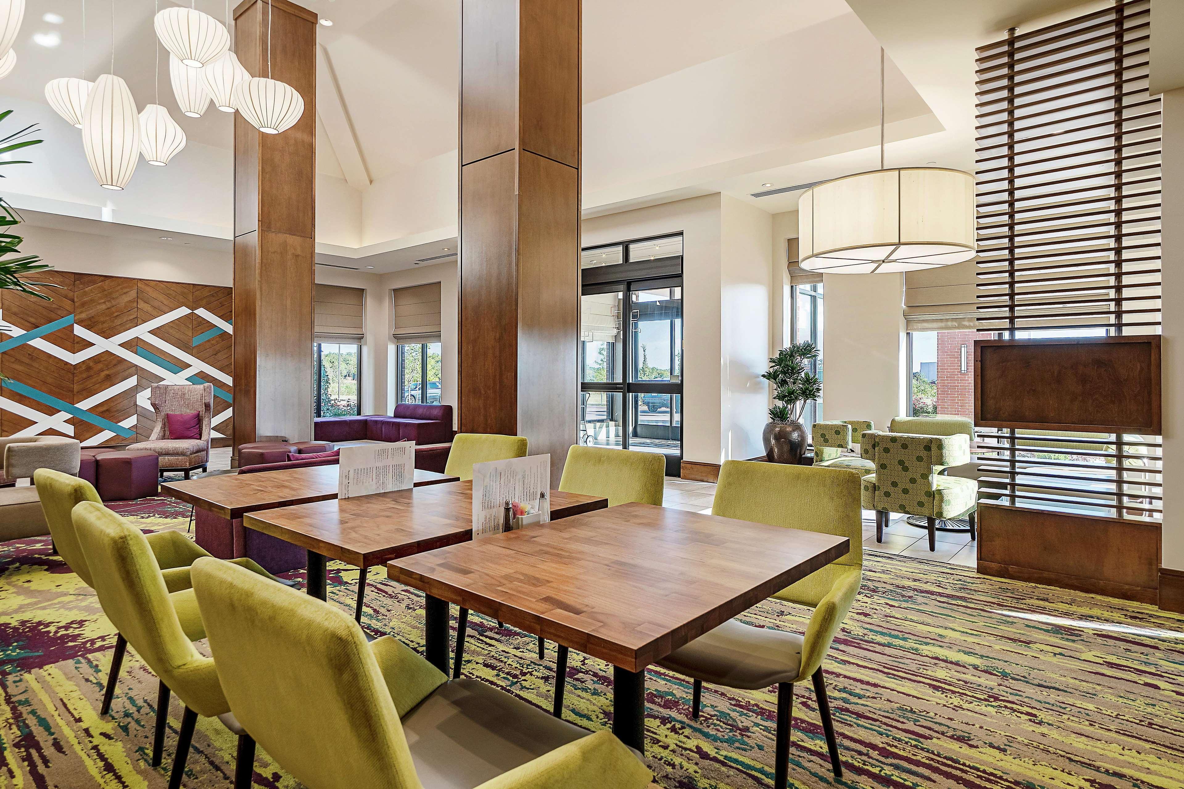 Hilton Garden Inn Edmond/Oklahoma City North מראה חיצוני תמונה