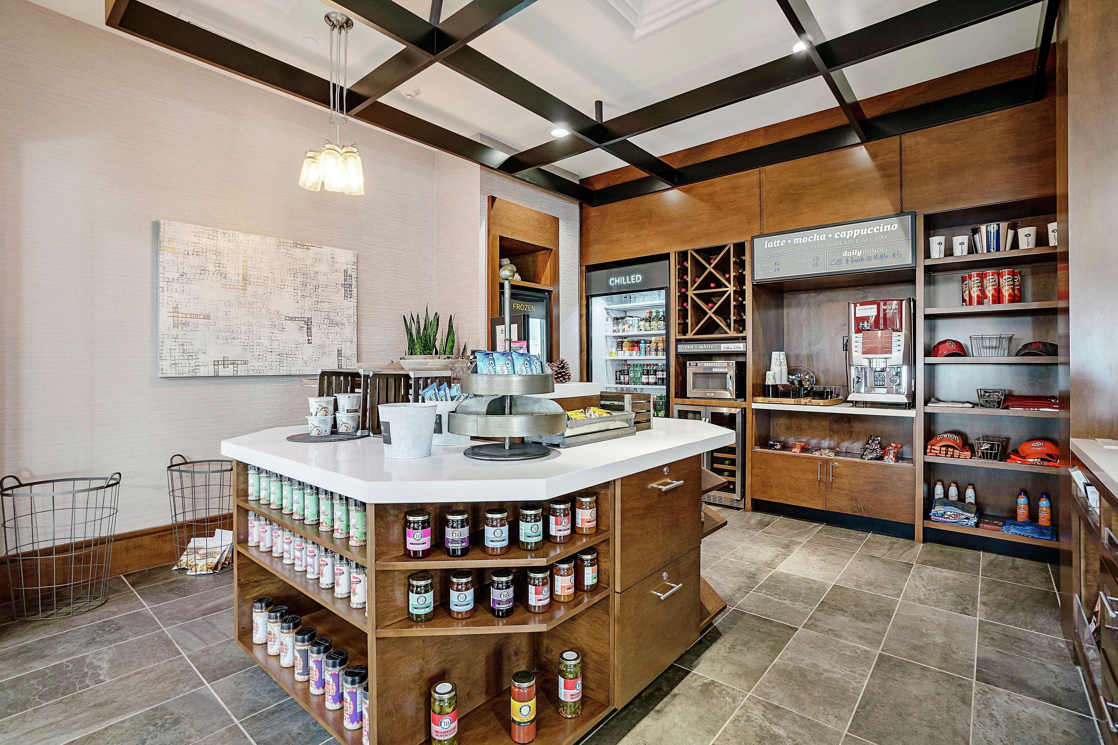 Hilton Garden Inn Edmond/Oklahoma City North מראה חיצוני תמונה