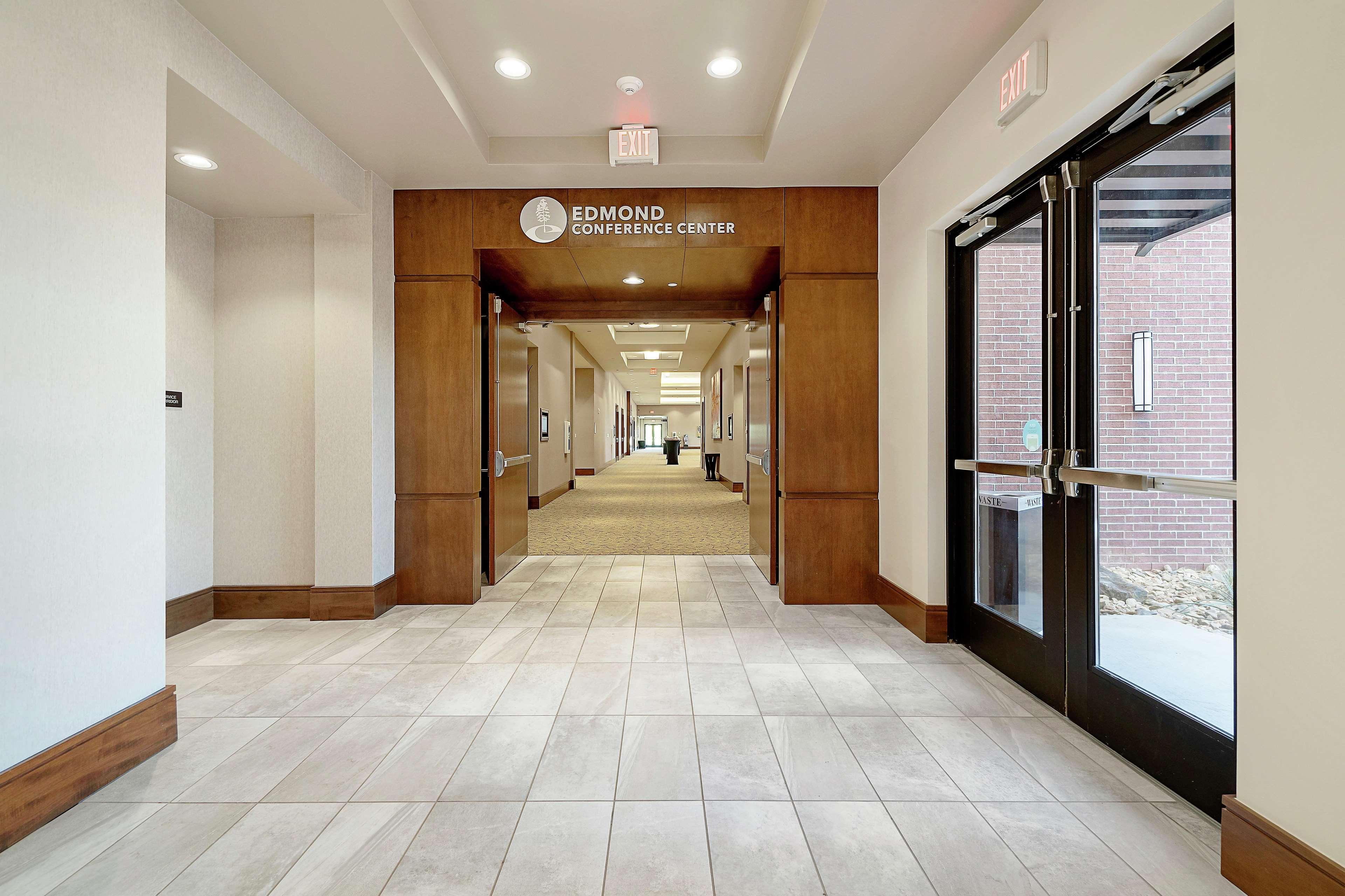 Hilton Garden Inn Edmond/Oklahoma City North מראה חיצוני תמונה