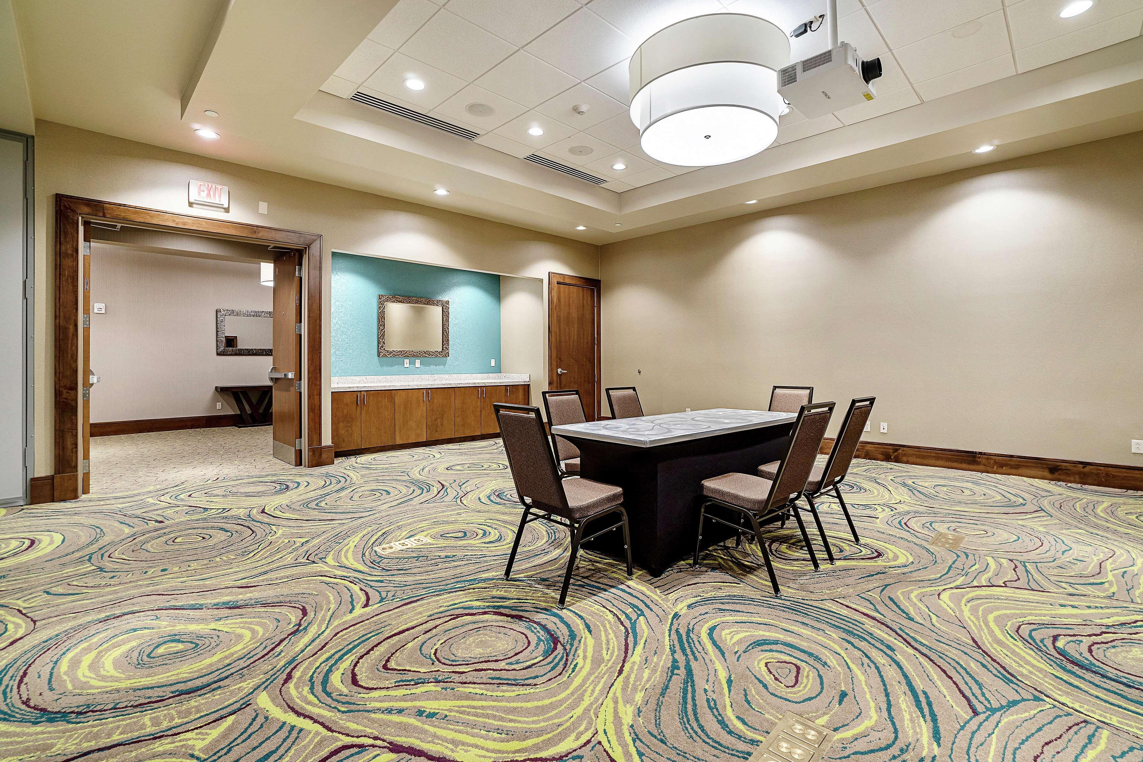 Hilton Garden Inn Edmond/Oklahoma City North מראה חיצוני תמונה