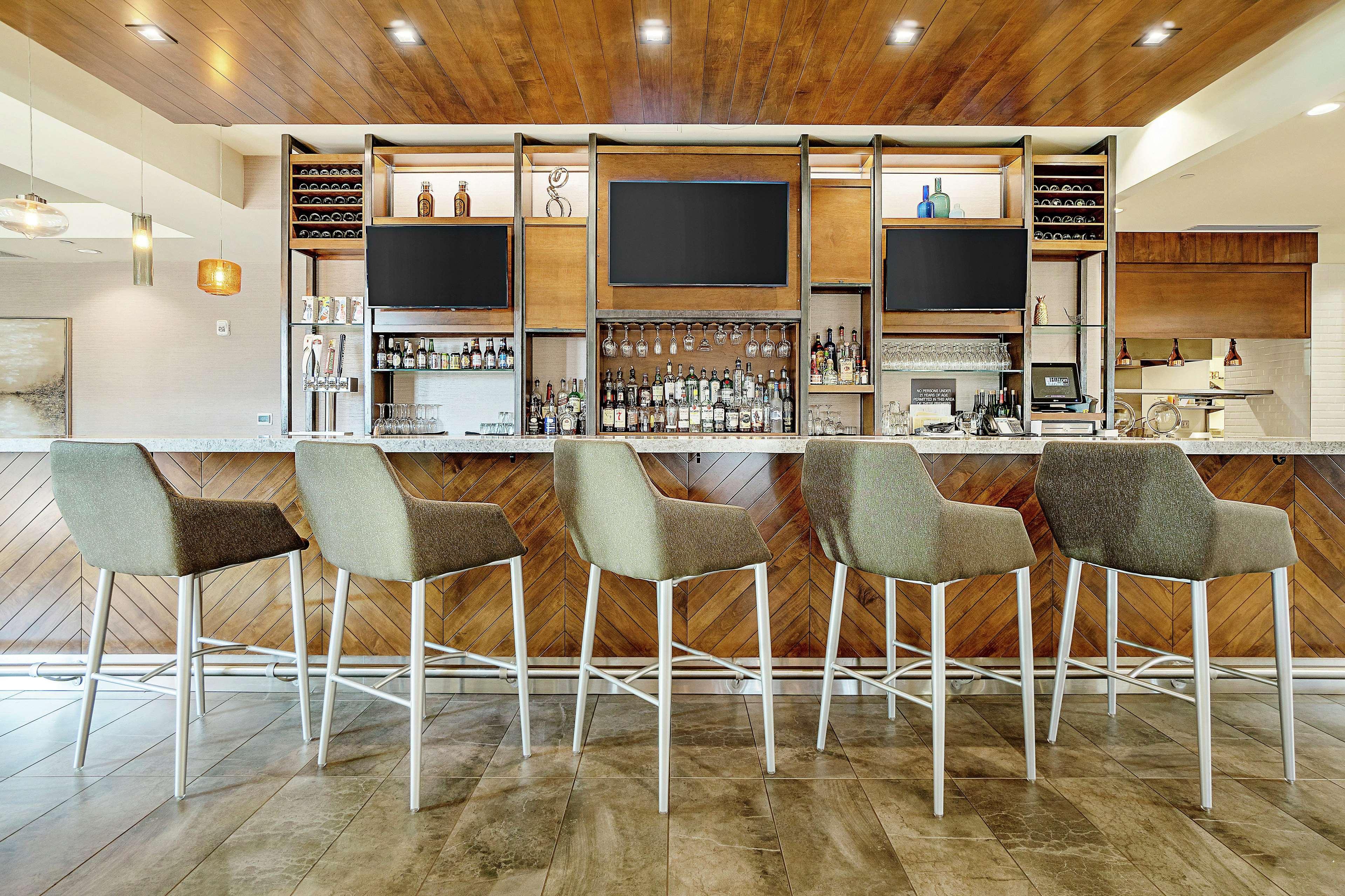 Hilton Garden Inn Edmond/Oklahoma City North מראה חיצוני תמונה